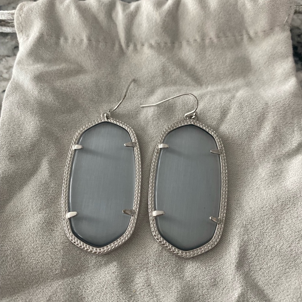 Kendra Scott Danielle earrings